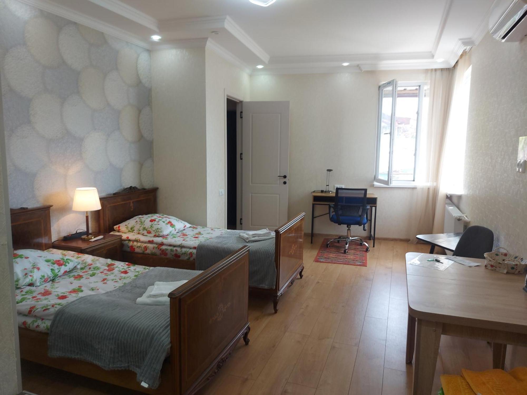 Cozy House IV Apartment Tbilisi ภายนอก รูปภาพ
